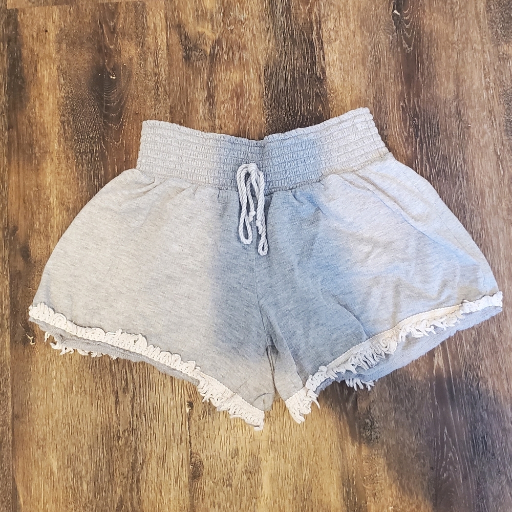 No Boundaries XS grey shorts